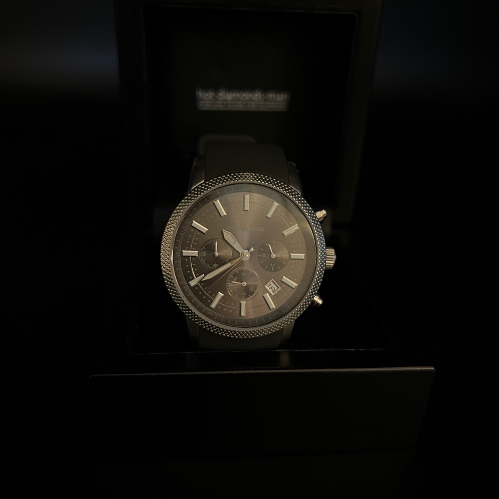 Michael Kors Scout Watch - Picture 5 of 10